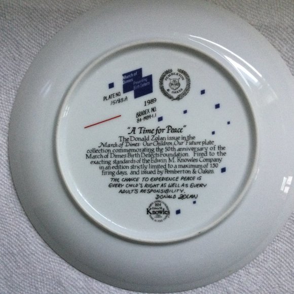 1989 Knowles Donald Zolan "A Time for Peace" Collector's 8.5" Plate gold trimmed - Picture 5 of 5